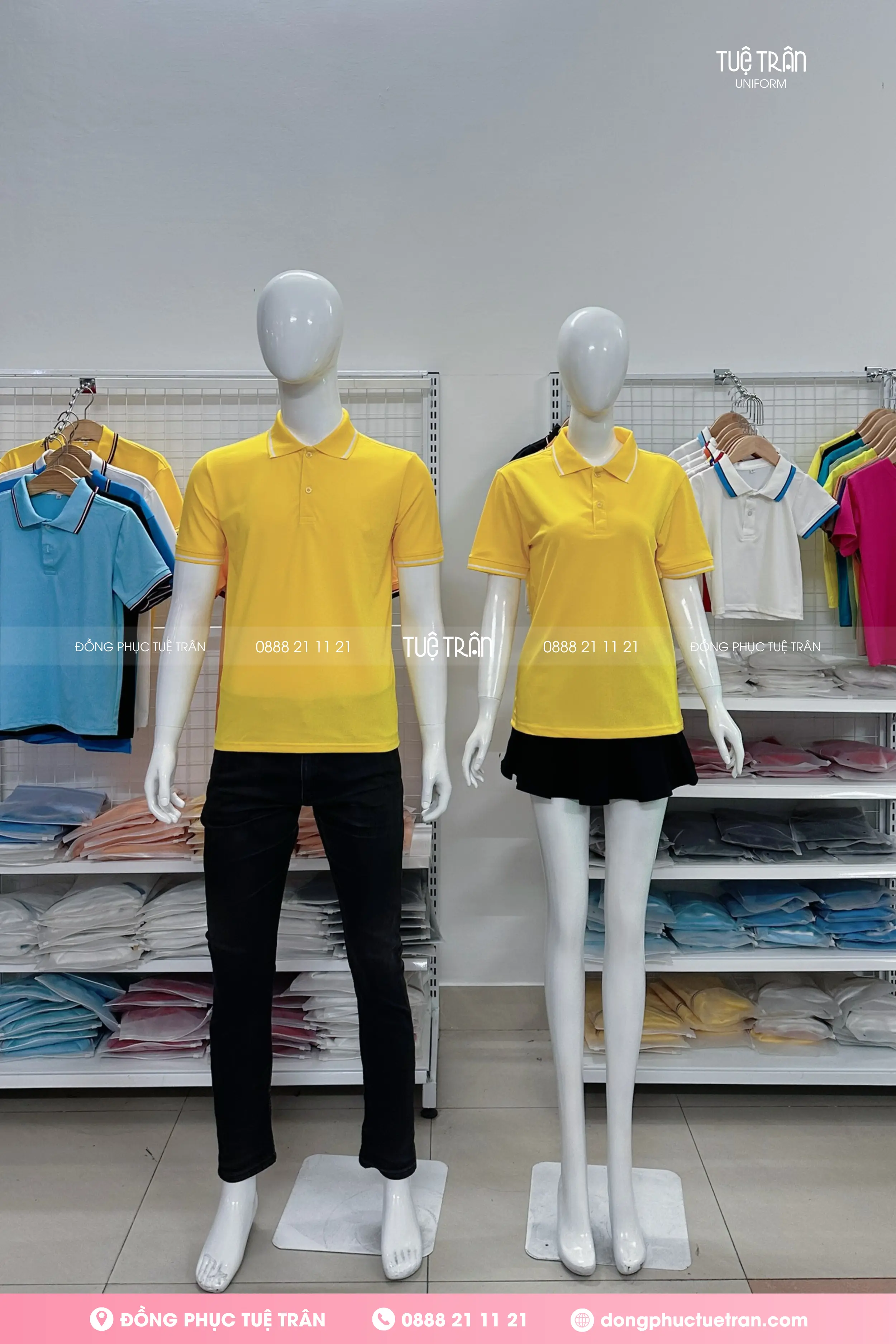 Áo thun cổ trụ đồng phục vàng phối bo sọc trắng