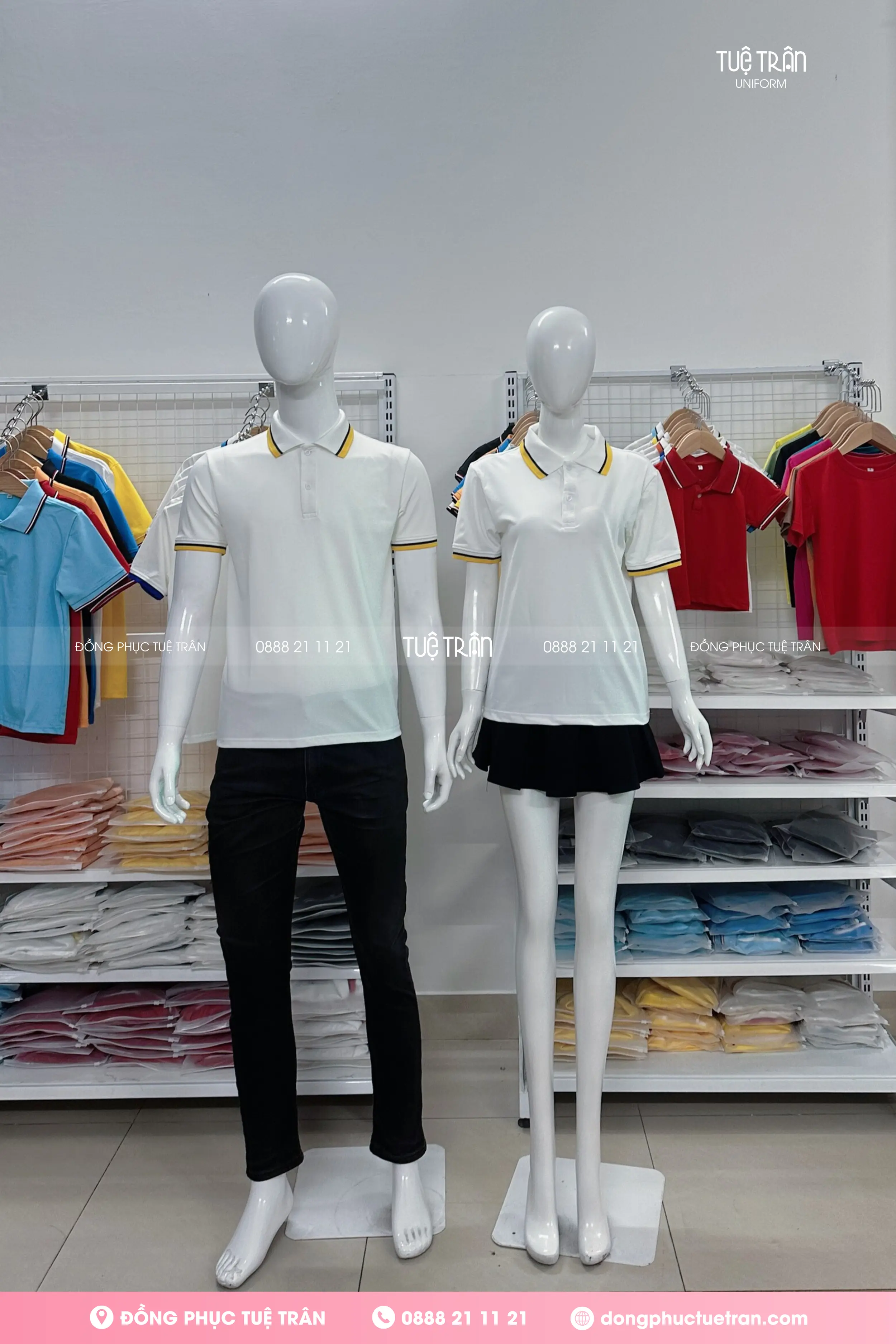 Áo thun polo đồng phục trắng phối bo 2 sọc đen vàng