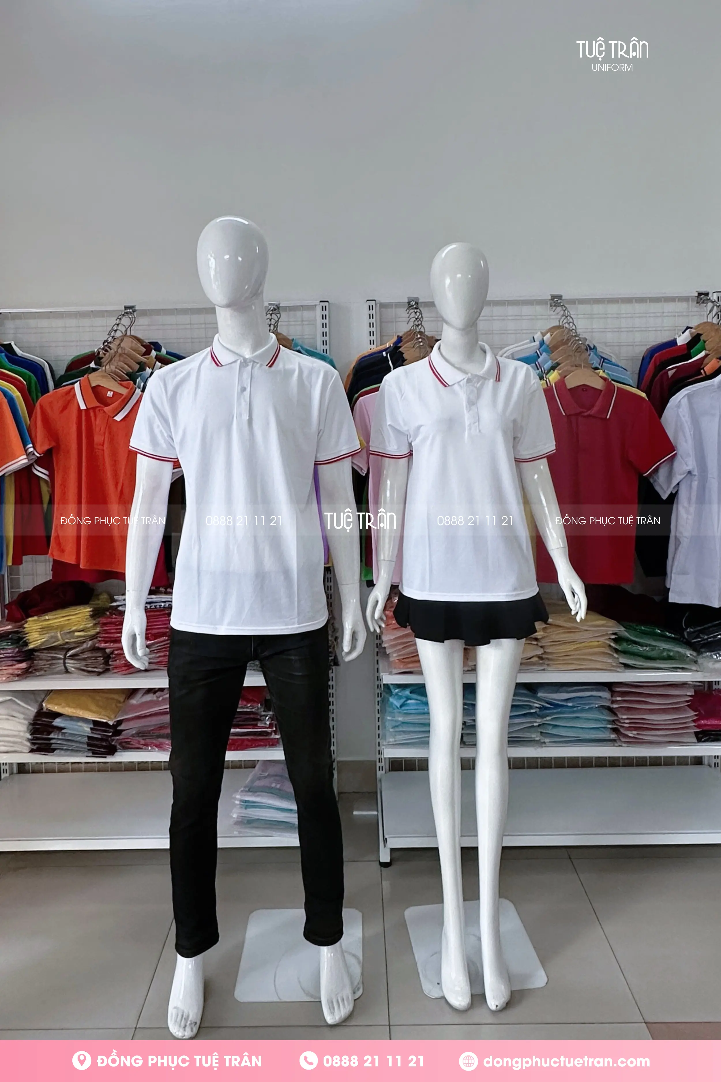Áo thun polo đồng phục trắng phối bo 2 sọc đỏ đô