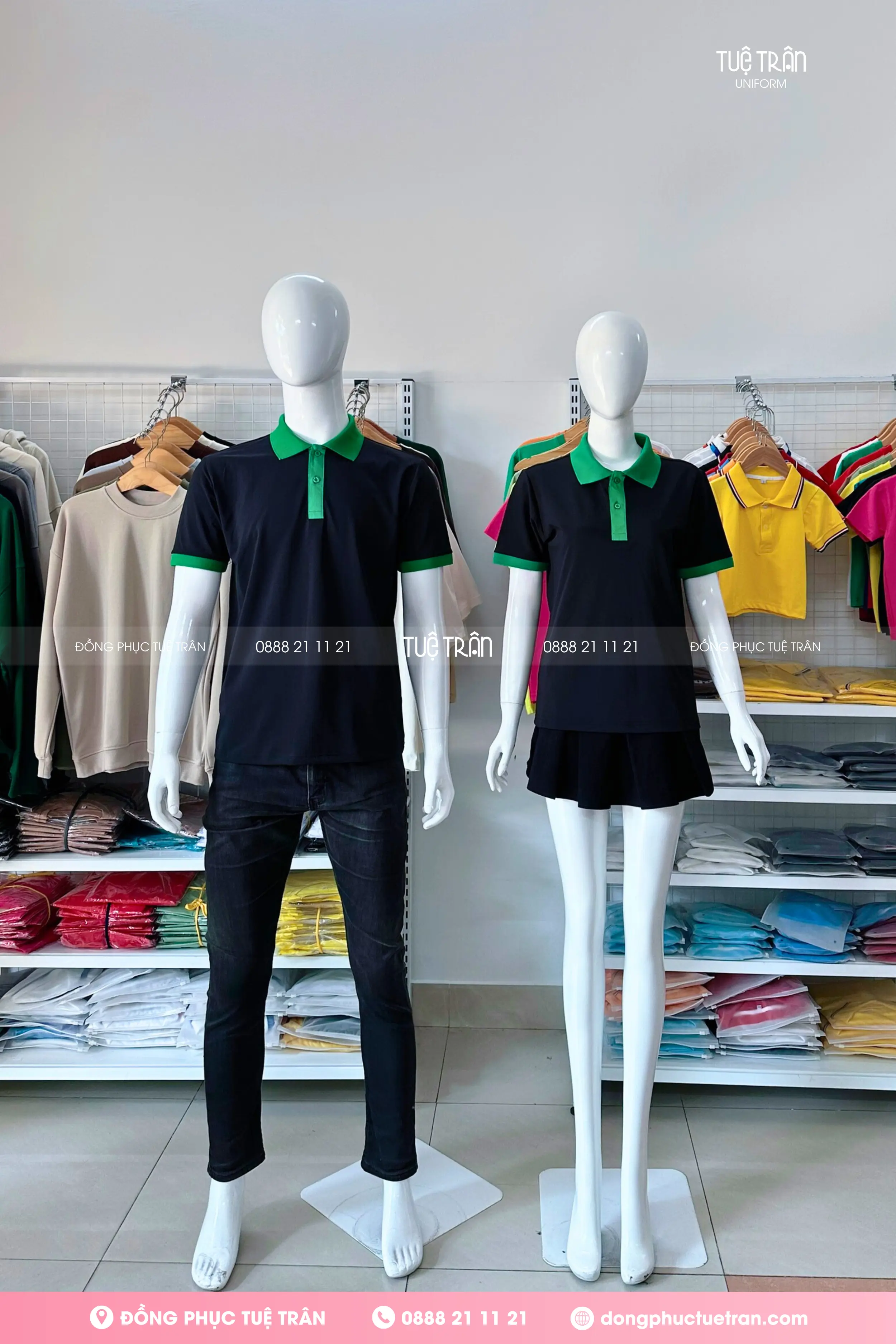 Áo thun đồng phục đen phối cổ xanh két